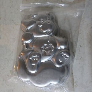 Vintage 1983 Wilton Care Bears Bear Shape Cake Pan #2105-1793 Retired EUC